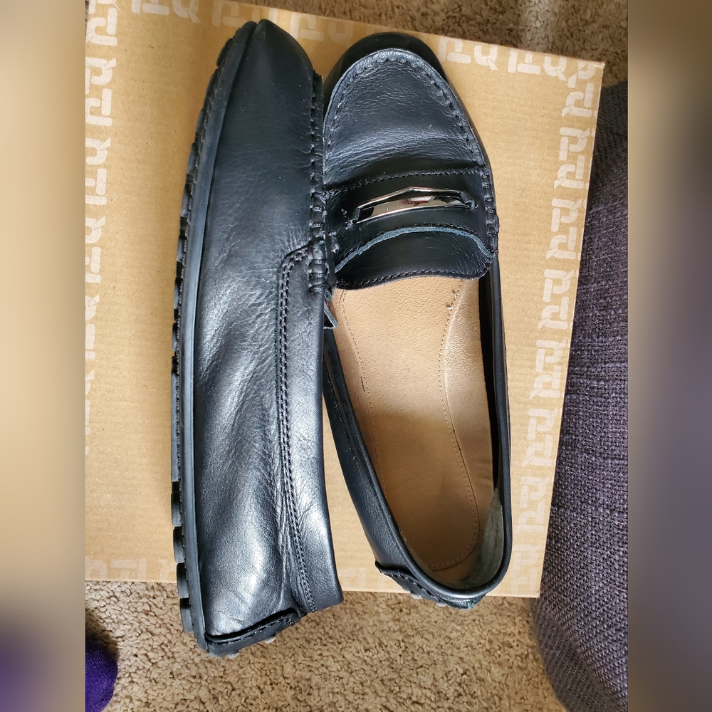 Vionic black slip on flats, size 8.5 wide